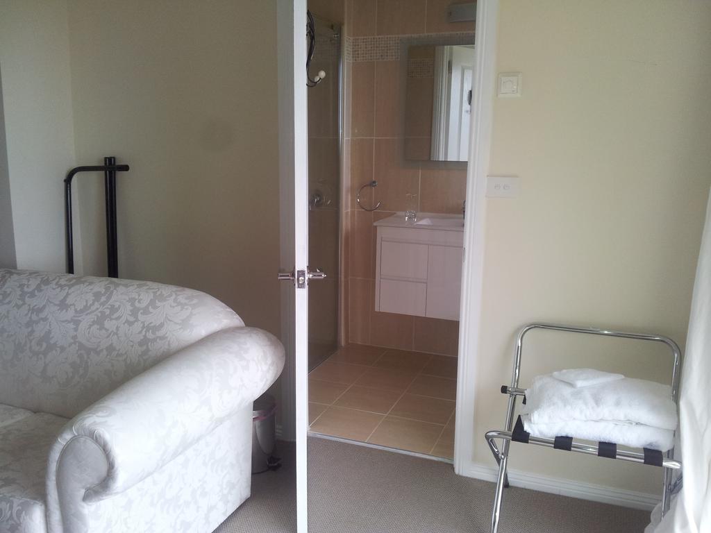 Waterview Gardens B&B Margate Room photo